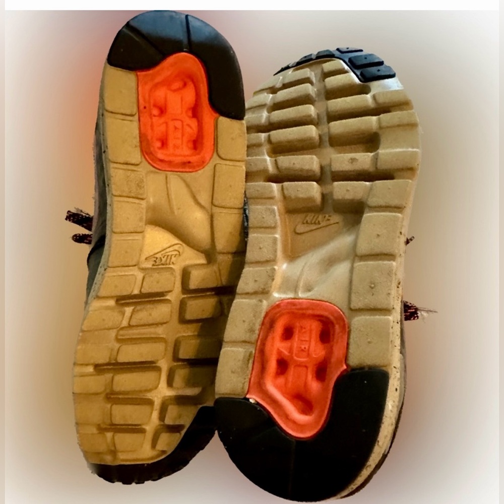 Like New Nike Air Max Zero SE’s, Men’s 8.5 in Cargo Khaki - Picture 6 of 6